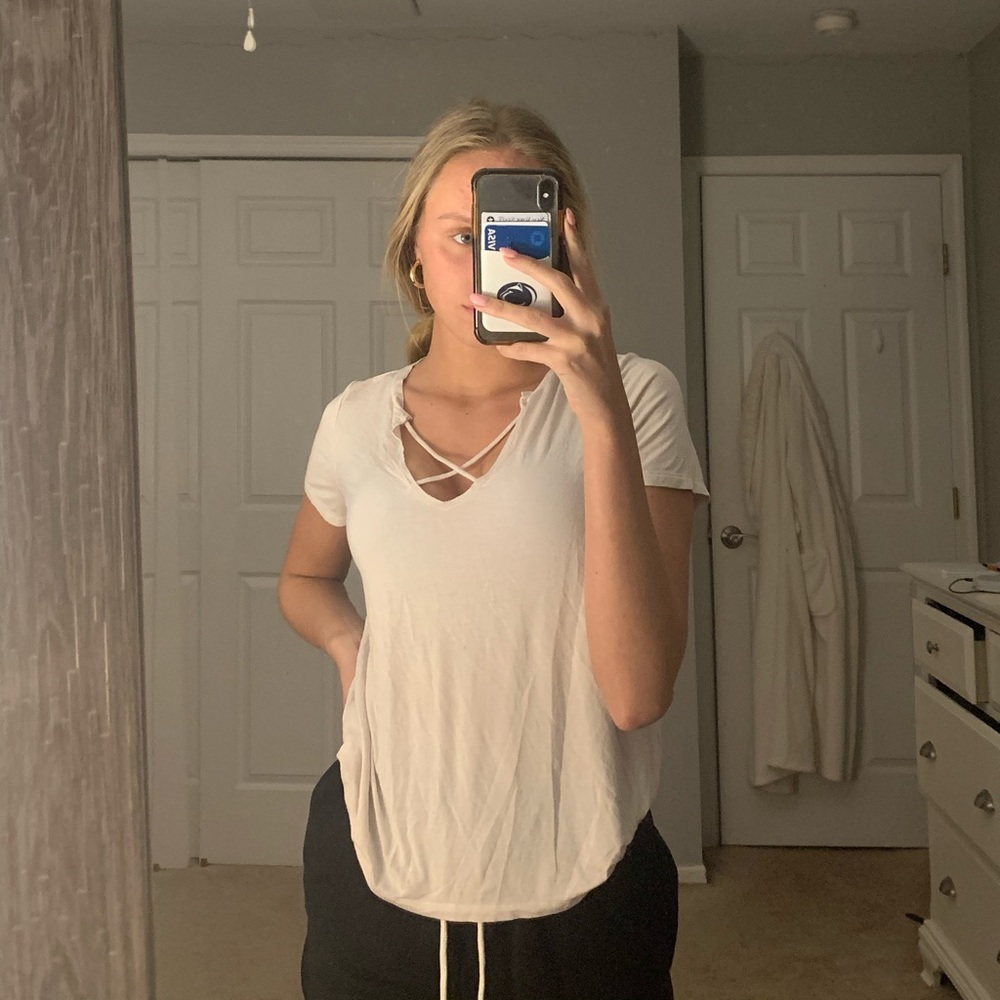 COPY - light pink cropped shirt